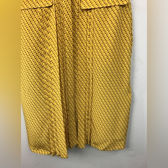 Pleated Short Sleeve Dress Marigold Size 6 NWT MSRP $2500 Belstaff 100% Silk - Picture 12 of 14